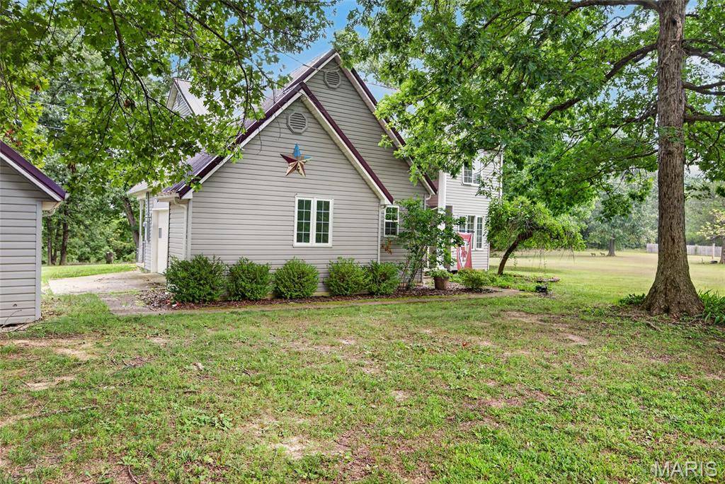 26150 Rambling LN, Richland, MO 65556