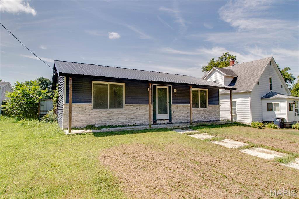 390 Dorsey RD, Gillespie, IL 62033