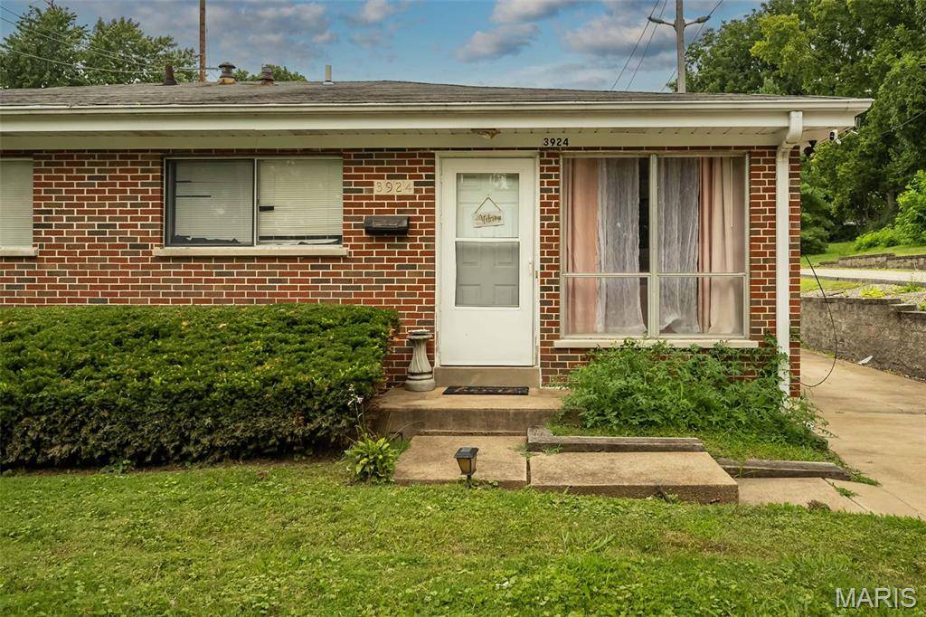 3924 Geraldine AVE, St Ann, MO 63074