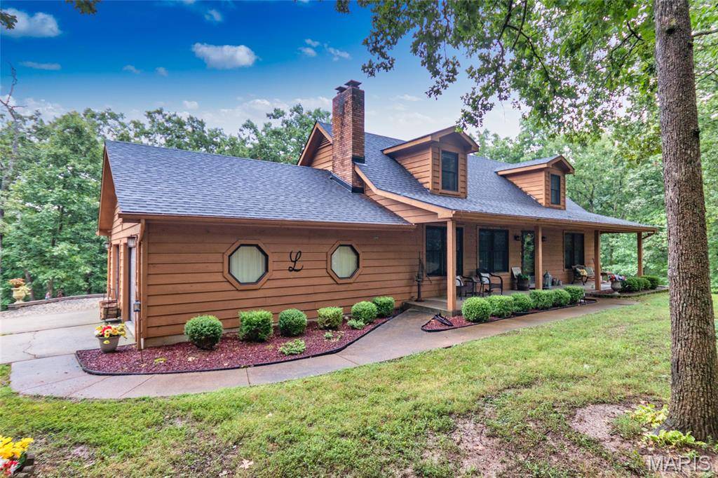 100 Hickory LN, Festus, MO 63028