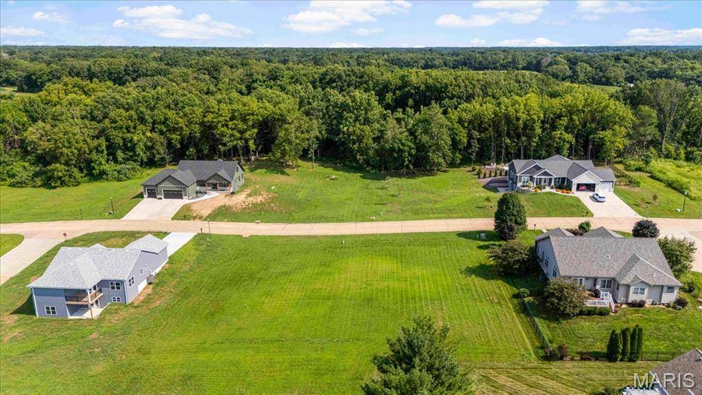 118 Woodland Hills DR, Alton, IL 62002