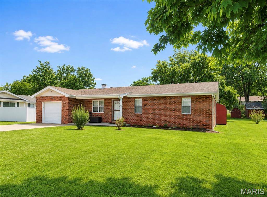 1310 Krei BLVD, Farmington, MO 63640