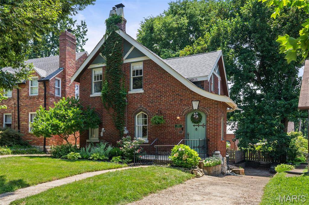 7426 Stanford AVE, University City, MO 63130