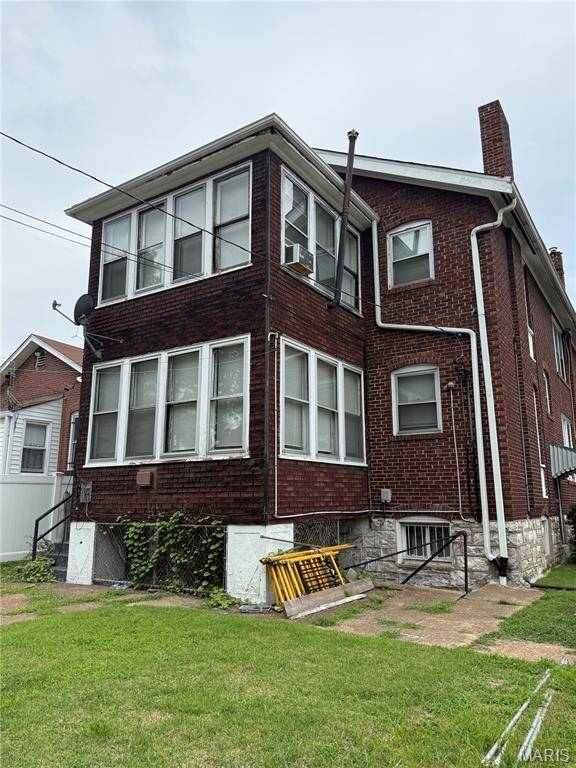 5552 Emerson AVE, St Louis, MO 63120