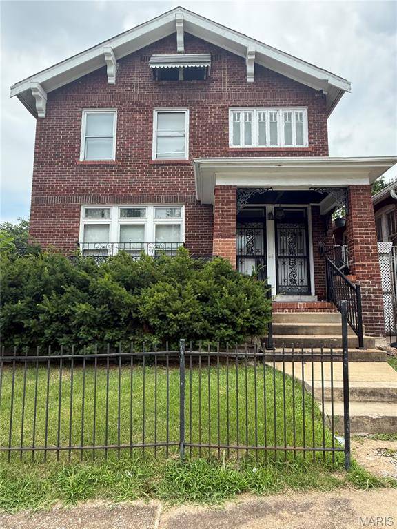 5552 Emerson AVE, St Louis, MO 63120