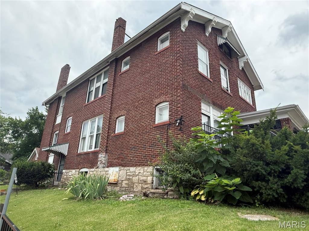 5552 Emerson AVE, St Louis, MO 63120