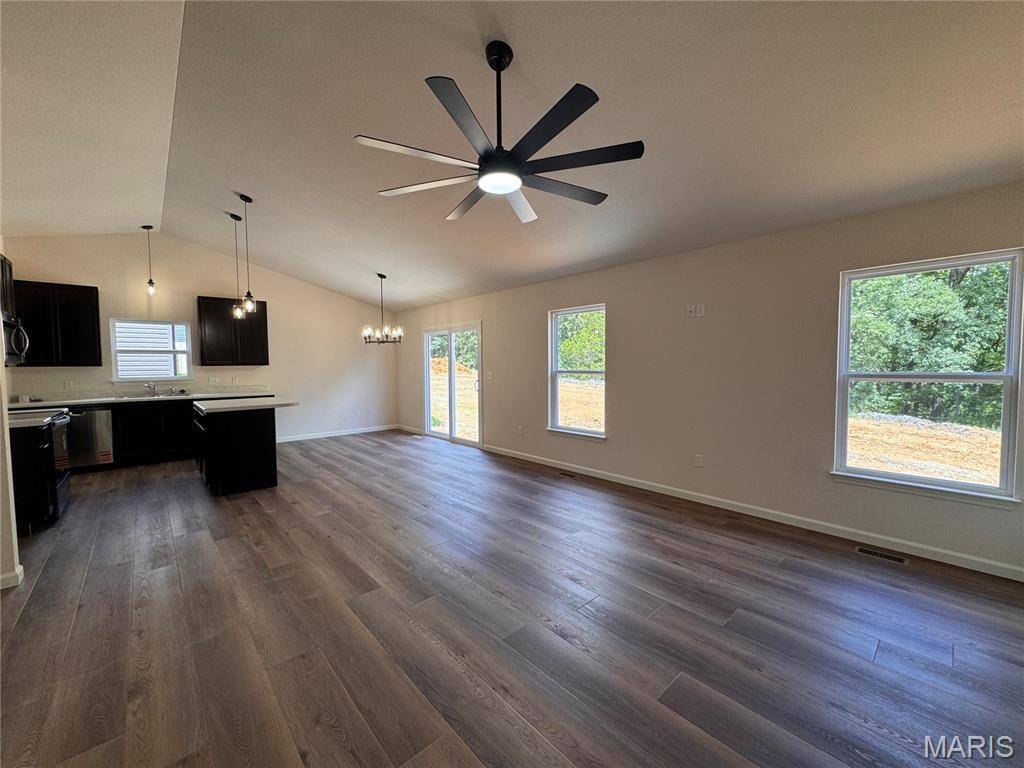 713 Blake DR, Hillsboro, MO 63050