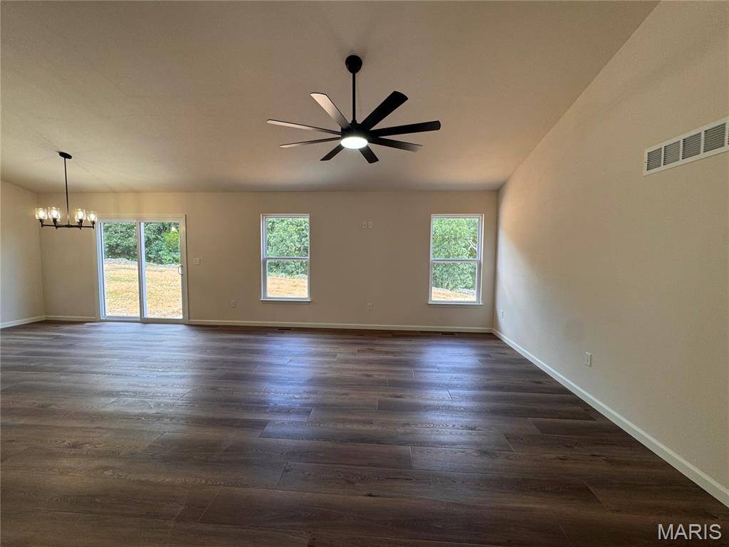 713 Blake DR, Hillsboro, MO 63050