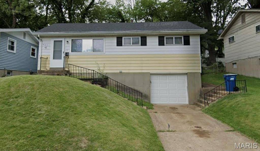 607 Superior DR, St Louis, MO 63135