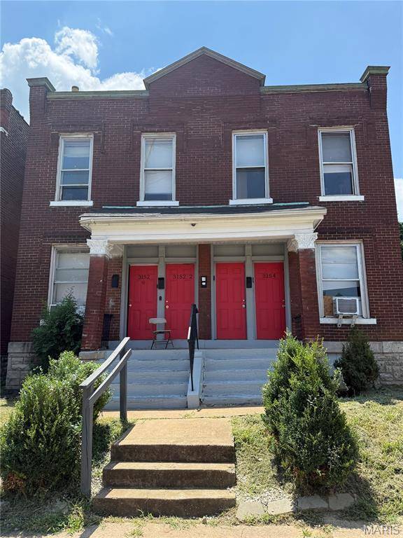 3152 Winnebago ST, St Louis, MO 63118
