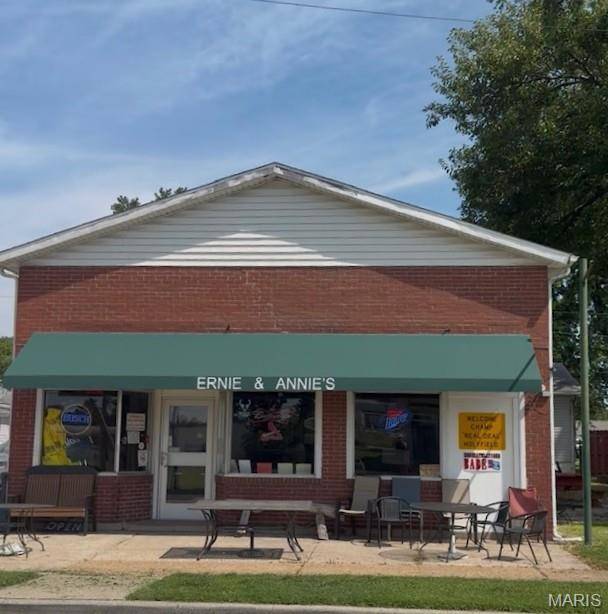 931 & 935 Niedringhaus AVE, Granite City, IL 62040