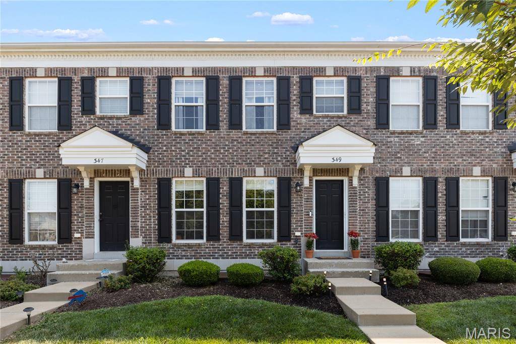 349 Shady Rock LN, O'fallon, MO 63368