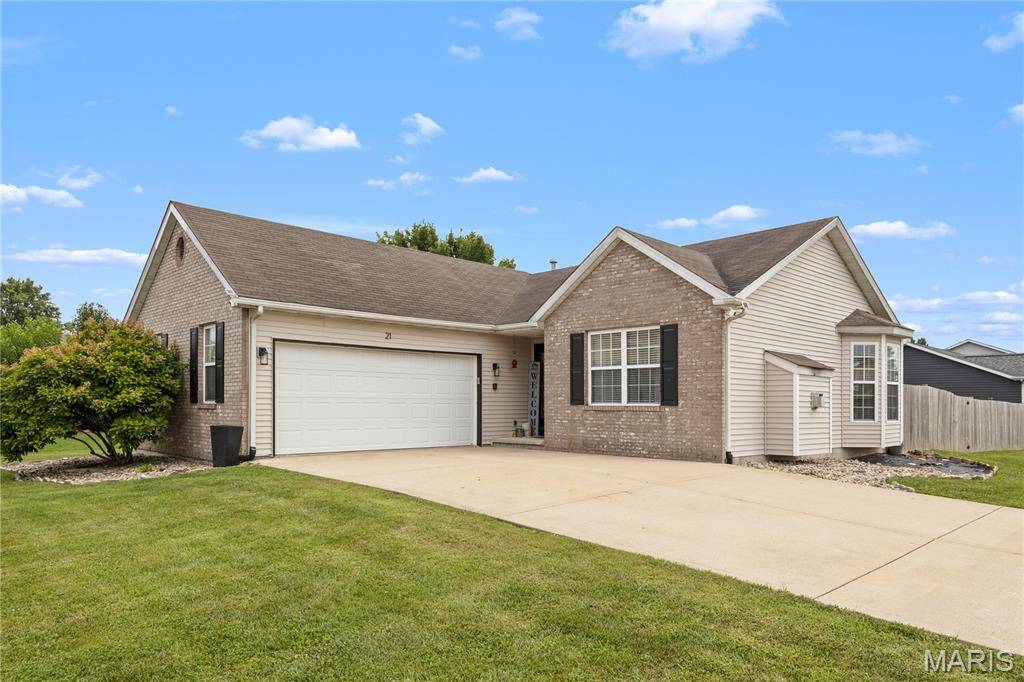 21 Doe CT, Moro, IL 62067