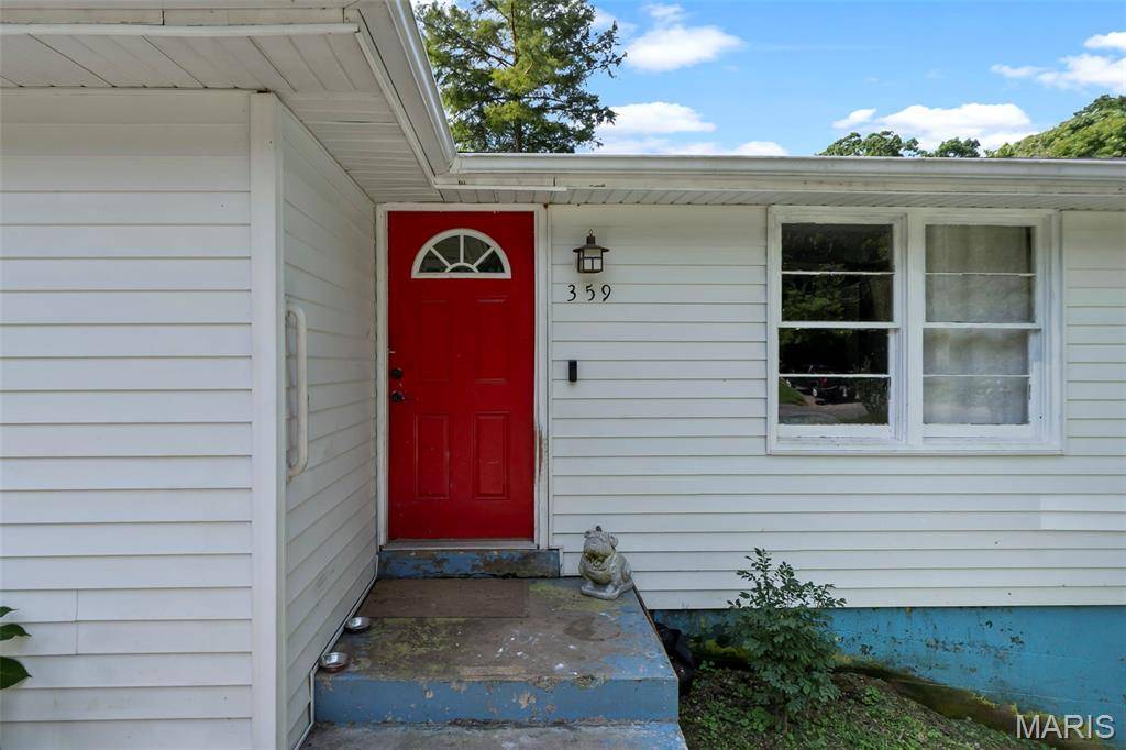 359 Hillcrest DR, Cape Girardeau, MO 63701