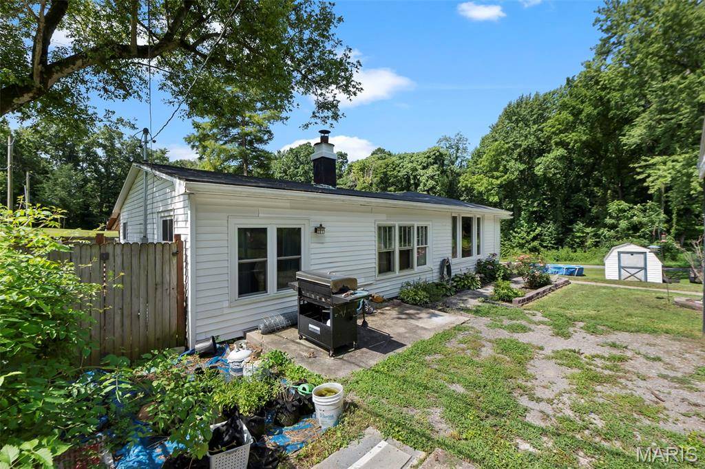 359 Hillcrest DR, Cape Girardeau, MO 63701