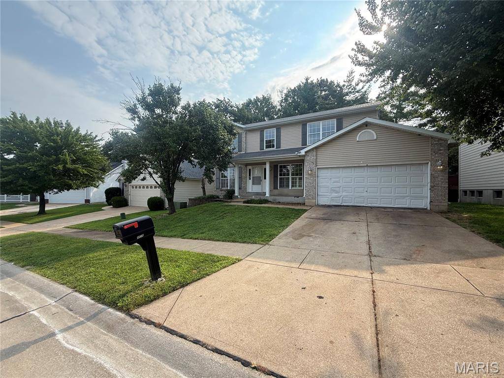 4516 Southridge Pines DR, St Louis, MO 63128