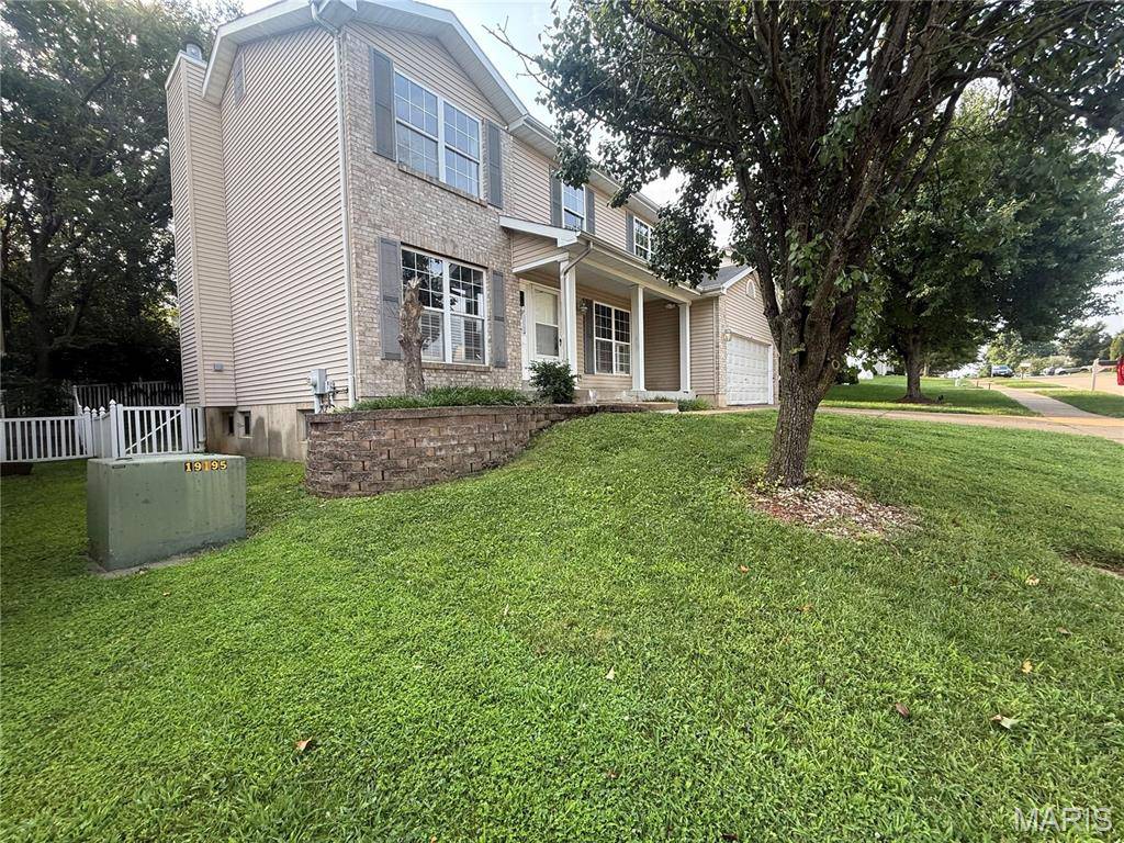 4516 Southridge Pines DR, St Louis, MO 63128
