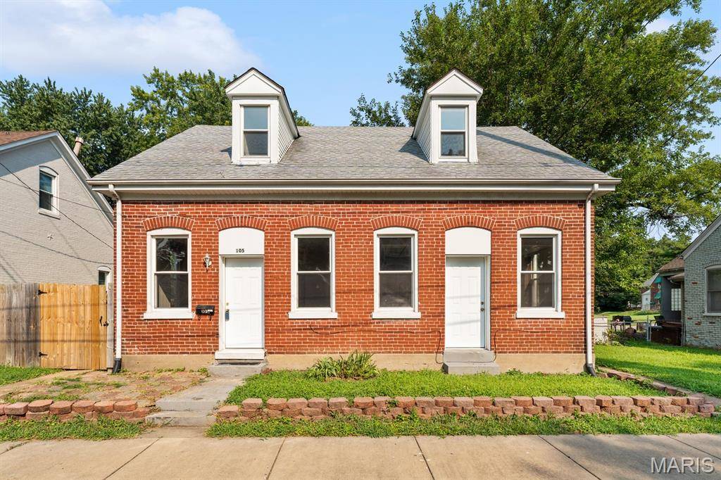105 S 8th ST, Belleville, IL 62220