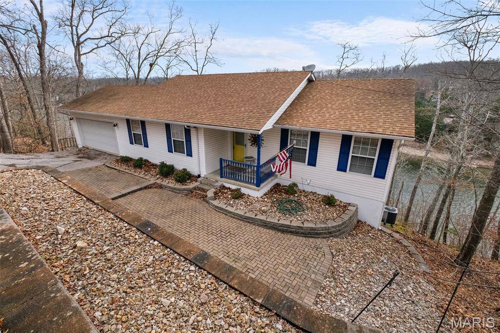 1355 S Lake Sherwood DR, Marthasville, MO 63357