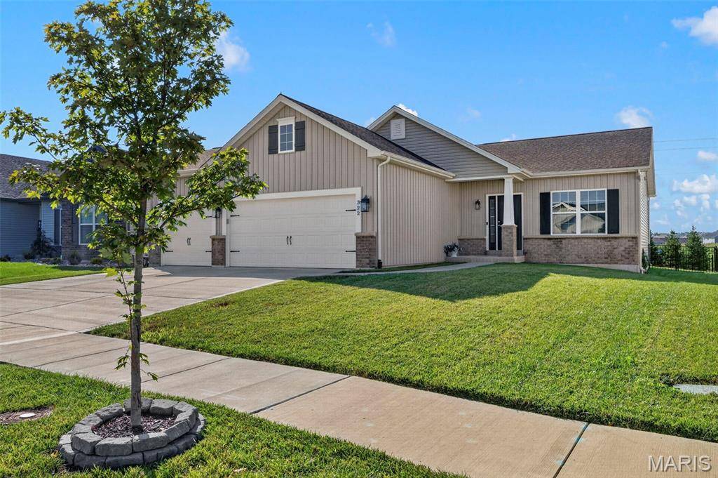 322 Summer Glen LN, St Charles, MO 63301