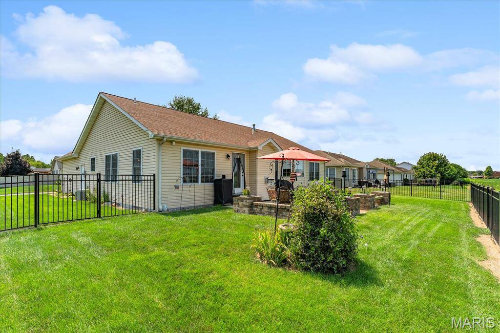 605 WHETSTONE LN, Mascoutah, IL 62258
