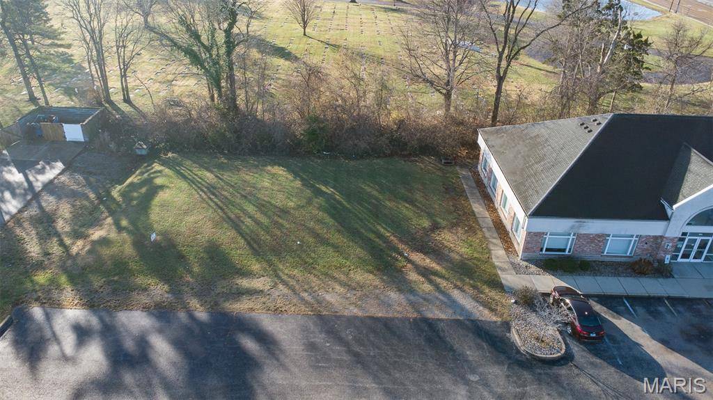 5024 N Illinois ST, Fairview Heights, IL 62208