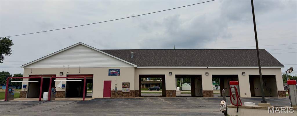 1401 S 74th ST, Belleville, IL 62223