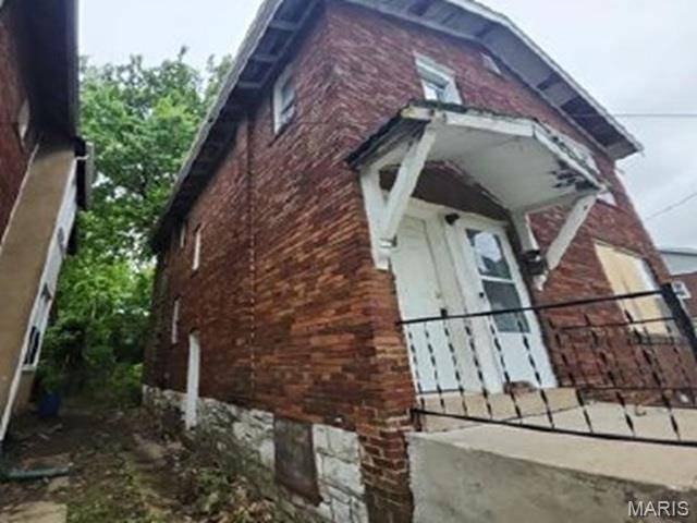 1820 James A Harvey LN, St Louis, MO 63133