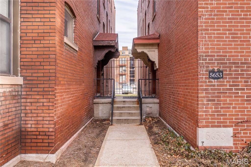 5653 Waterman BLVD #1N, St Louis, MO 63112