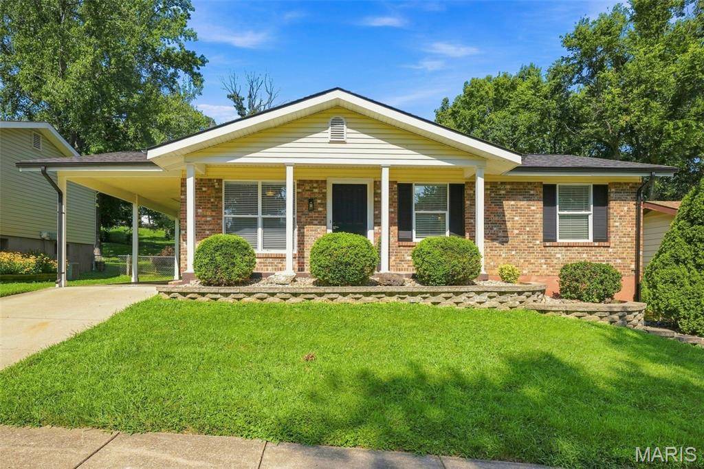 713 Vanderville DR, Fenton, MO 63026