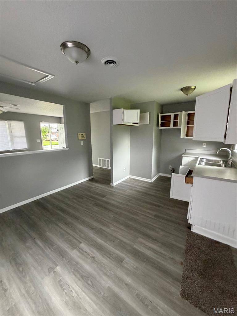 506 Saint Nicholas DR, Cahokia, IL 62206