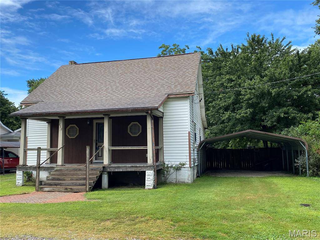 212 W Illinois ST, New Baden, IL 62265