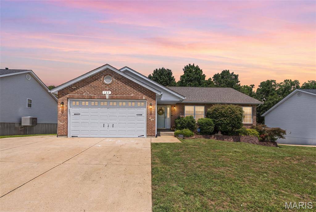 127 Ezekiel CT, Hillsboro, MO 63050