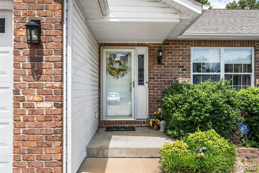 127 Ezekiel CT, Hillsboro, MO 63050