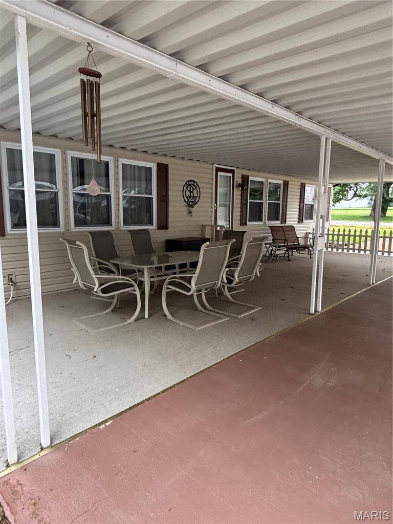 402 Pinckneyville RD, Marissa, IL 62257