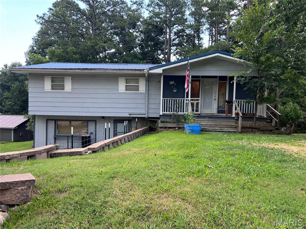 490 Skyview DR, Ellington, MO 63638