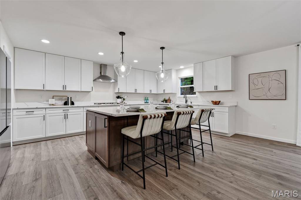 310 Osprey CT, Lake St Louis, MO 63367