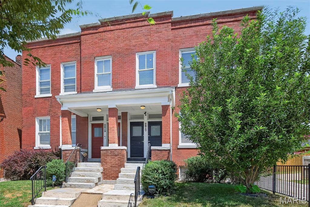 2617 Armand PL, St Louis, MO 63104