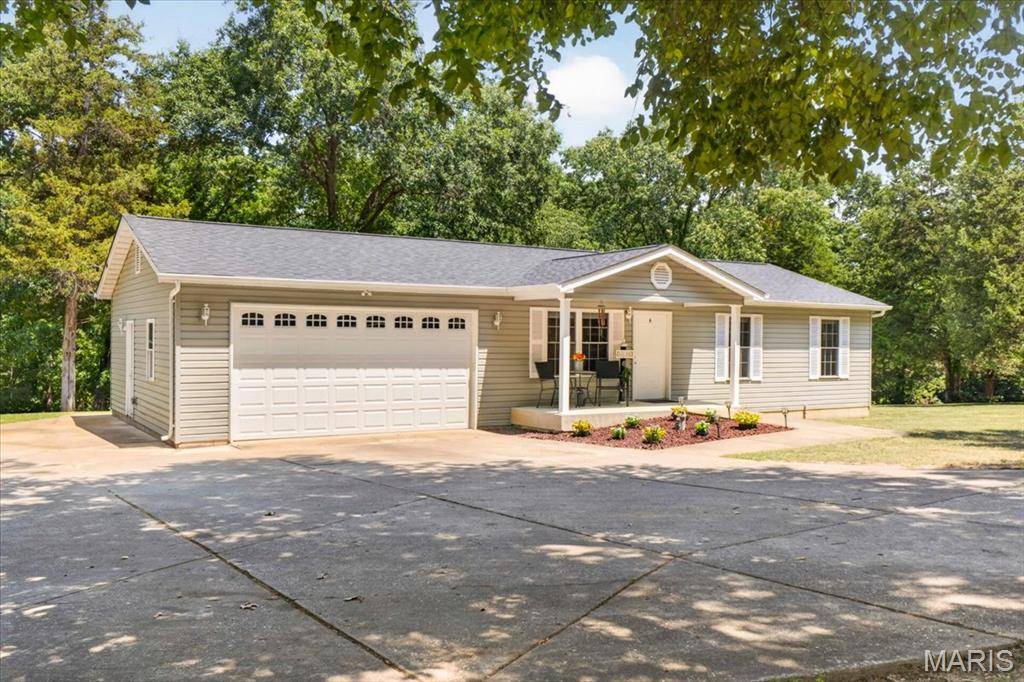 5572 Timberline CIR, Hillsboro, MO 63050