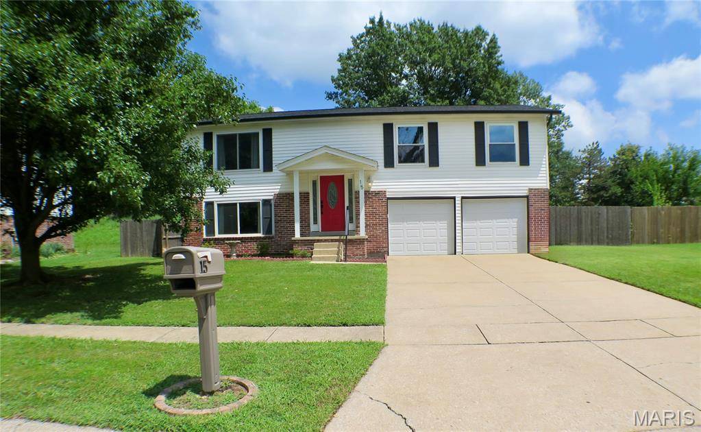 15 Chip DR, O'fallon, MO 63366