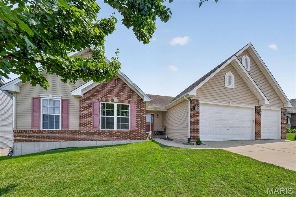 132 Riverdale Woods CIR, O'fallon, MO 63366
