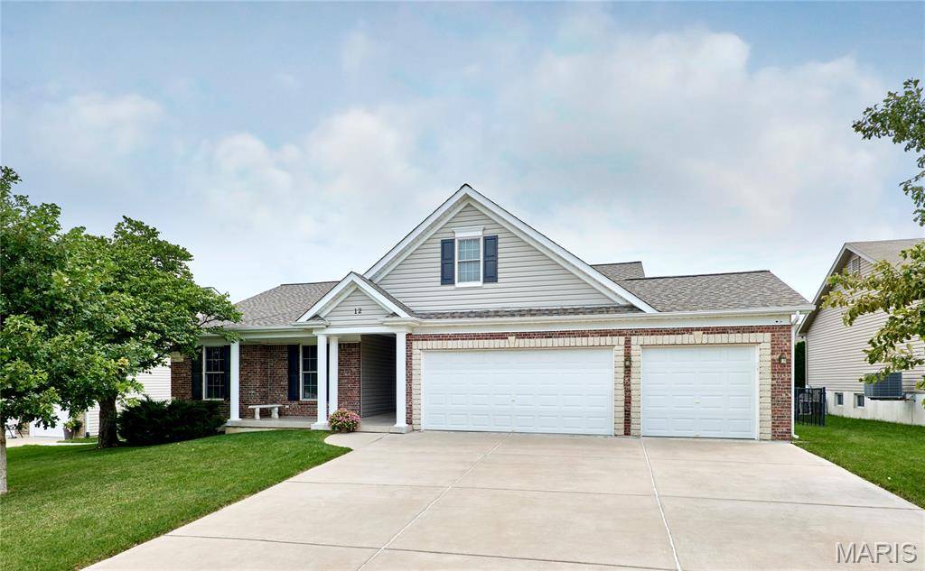 12 Shady River CT, O'fallon, MO 63366