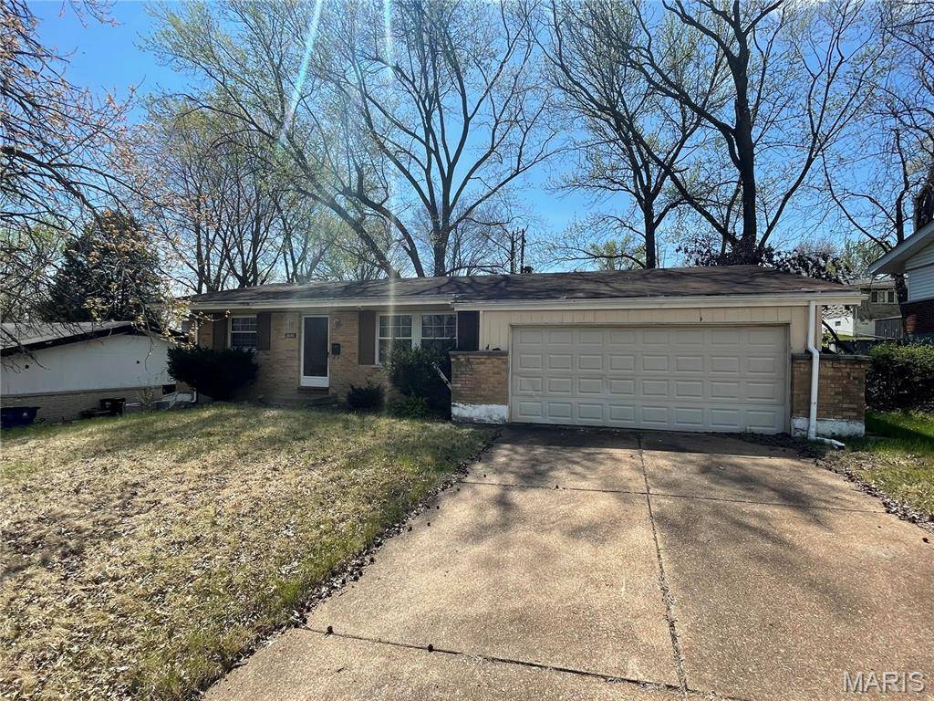 2646 Farber DR, Unincorporated, MO 63136