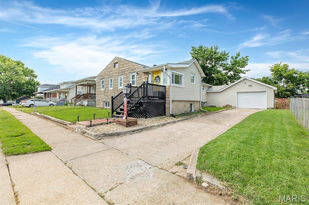 324 Rohm PL, Roxana, IL 62084