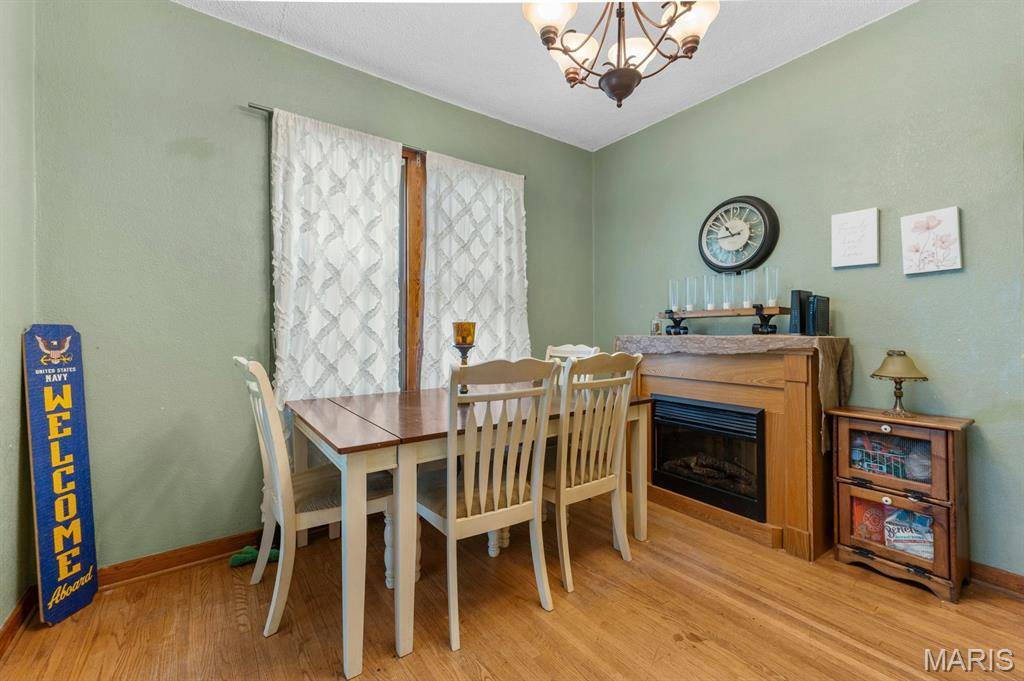 111 E Olive ST, Staunton, IL 62088