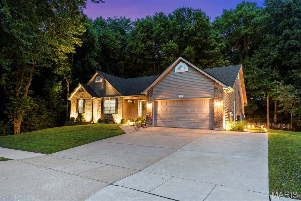 2062 Great Oaks Valley DR, Wentzville, MO 63385