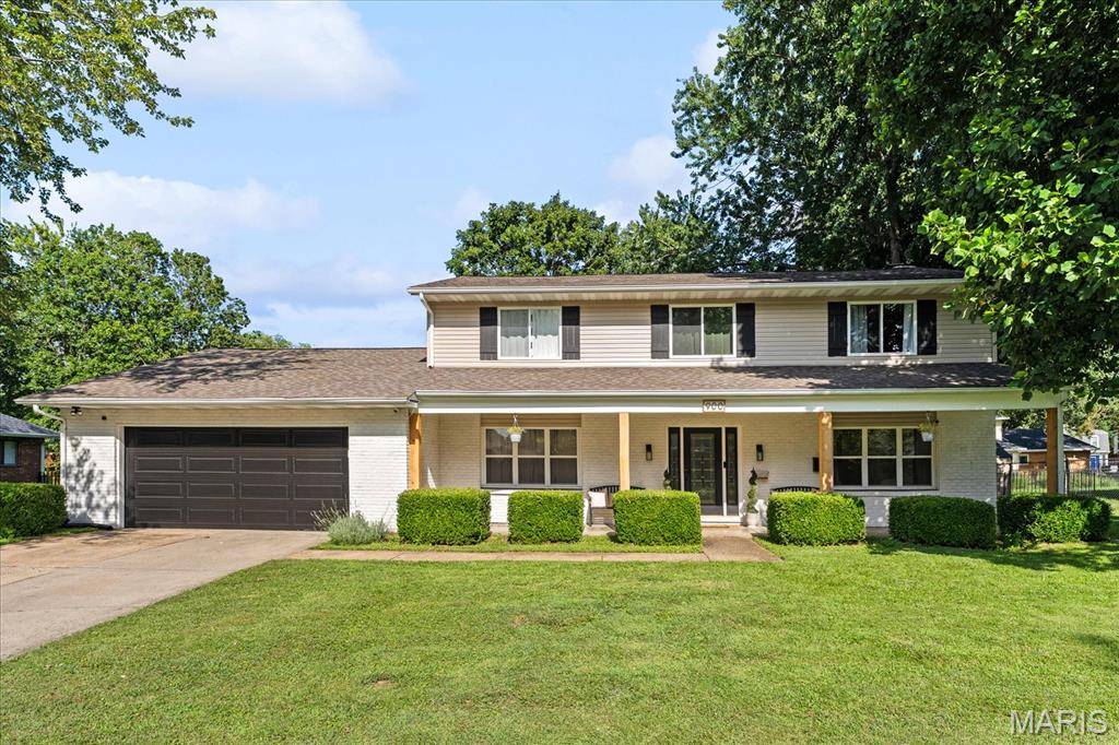 900 Belpre DR, O'fallon, IL 62269