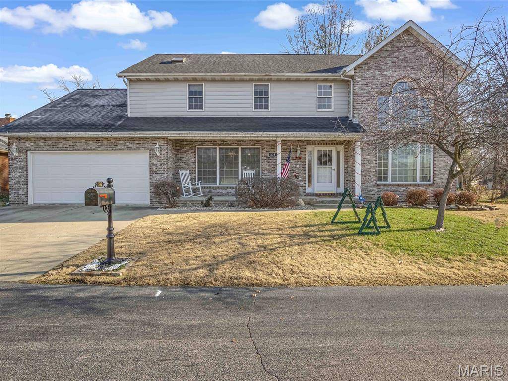 335 Jubaka DR, Fairview Heights, IL 62208