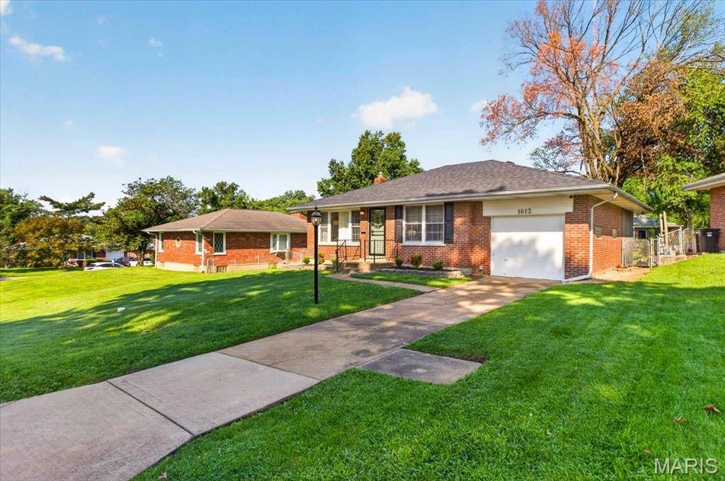 1813 Diane DR, Unincorporated, MO 63125