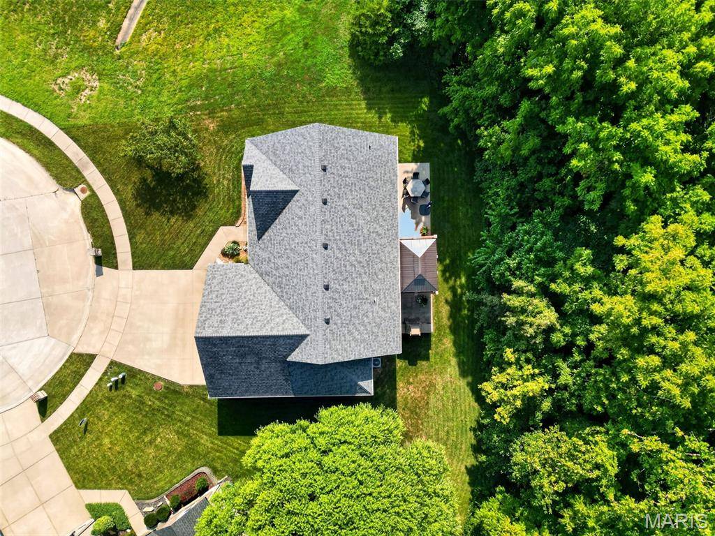 132 Miranda CT, Wentzville, MO 63385